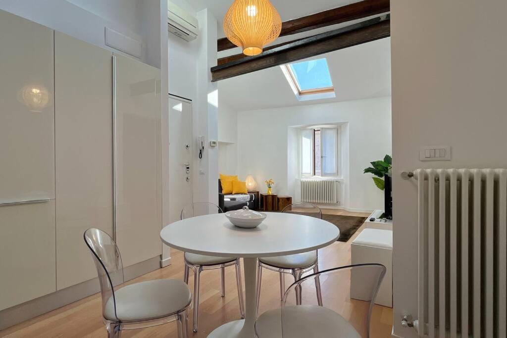 Appartement Casa Moira - Affitti Brevi Italia à Lecco Extérieur photo